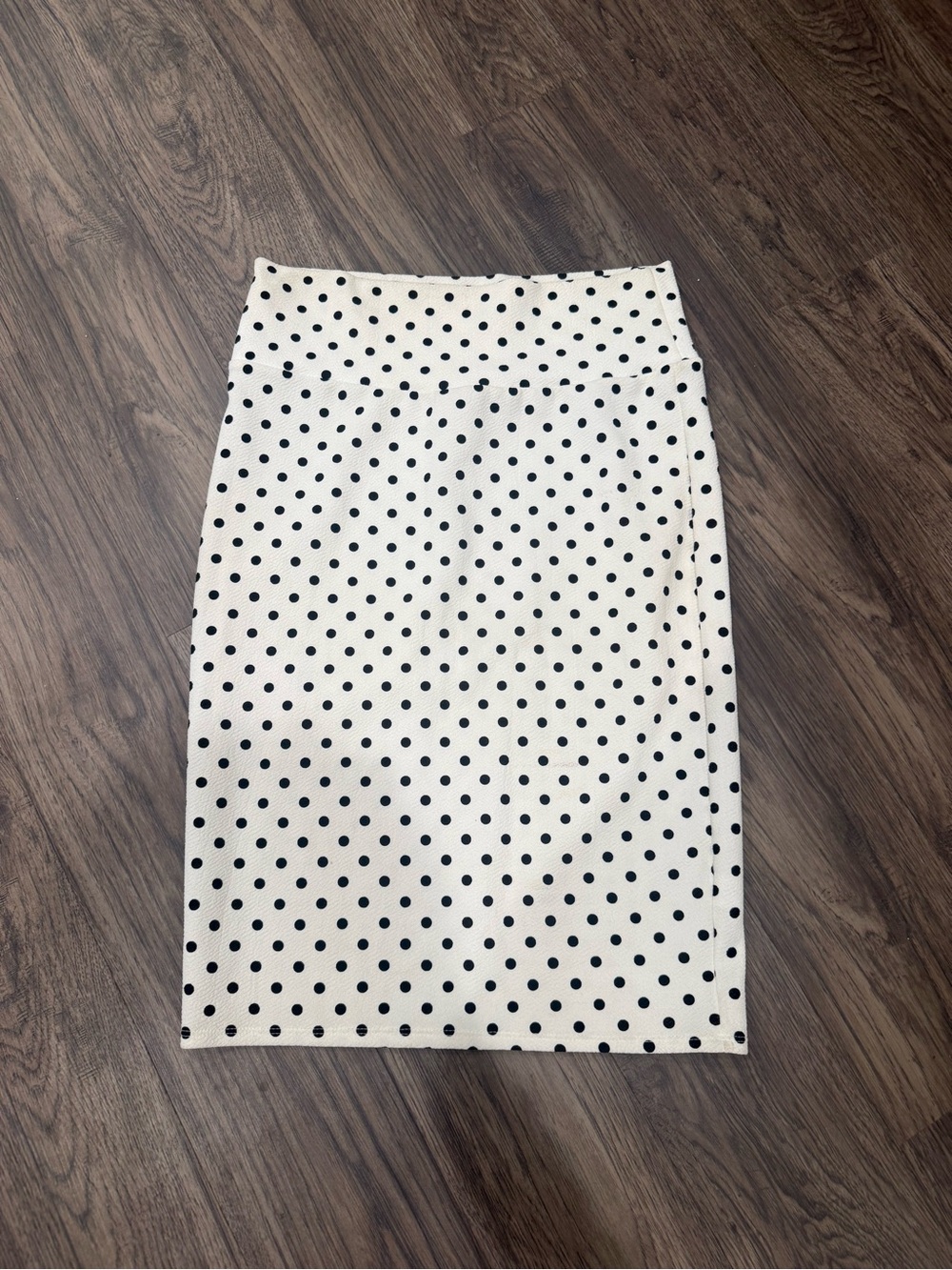 LuLaRoe White Pencil Skirt with Black Polka Dots